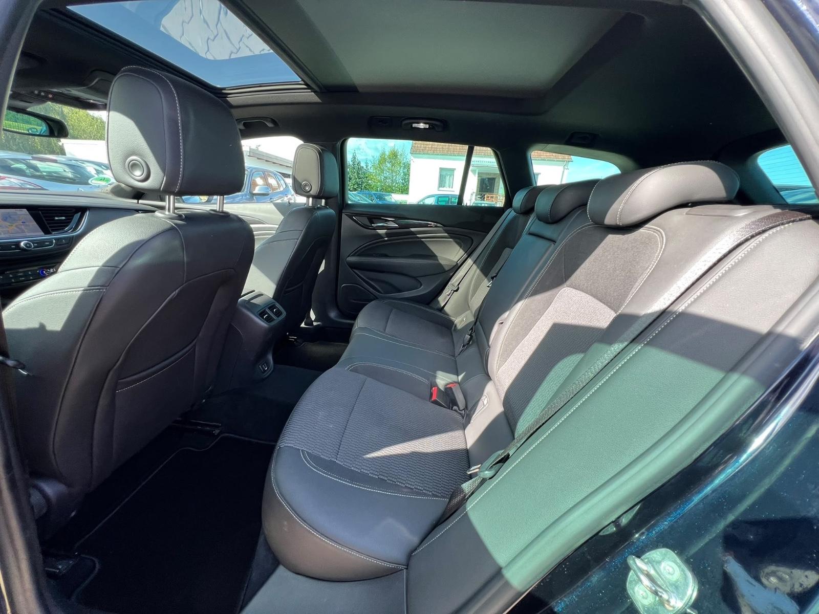 Opel Insignia B ST Scheckheft Navi Klima LED Pano AHK