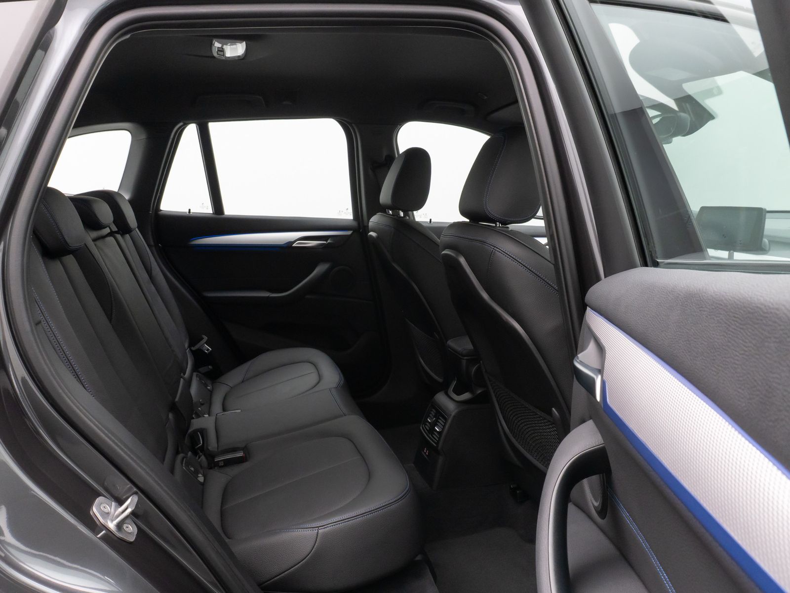 Fahrzeugabbildung BMW X1 sD20d M Sport NaviPlu HUD DAB Alarm Leder 18"