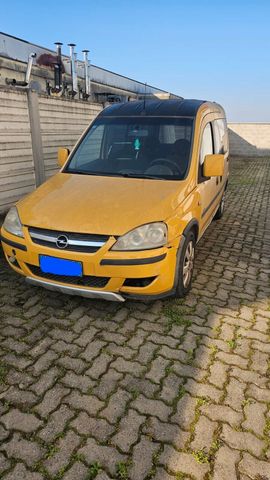 Opel Combo 1.7 CDTI 101CV 4p. Van Vetrato GANCIO