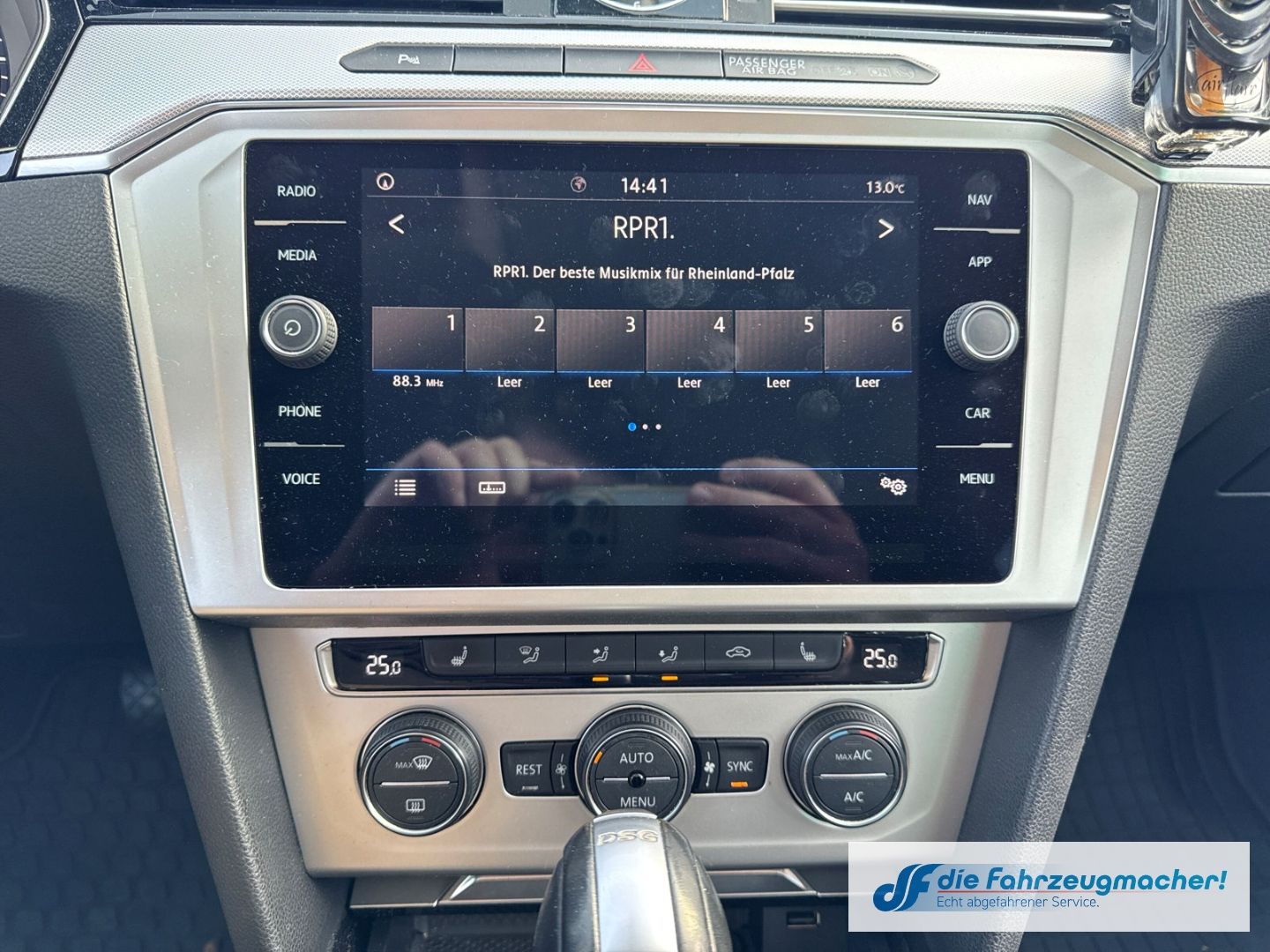 Fahrzeugabbildung Volkswagen Passat Variant Comfortline Start-Stopp *EXPORT