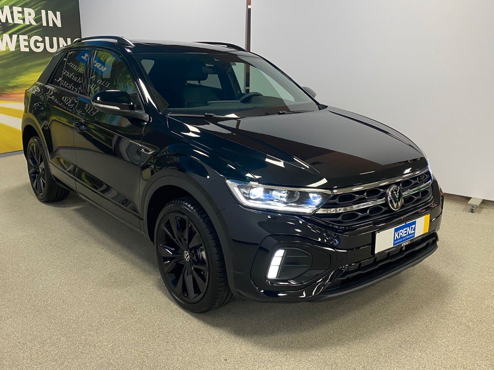 Fahrzeugabbildung Volkswagen T-Roc 2.0 TSI DSG 4MOTION R-Line+AHK+Black Style