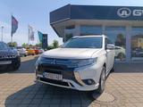 Mitsubishi Outlander Plug-in Hybrid Spirit-Paket 2.4 4WD - Mitsubishi Plug-in Hybrid Outlander aus 2020