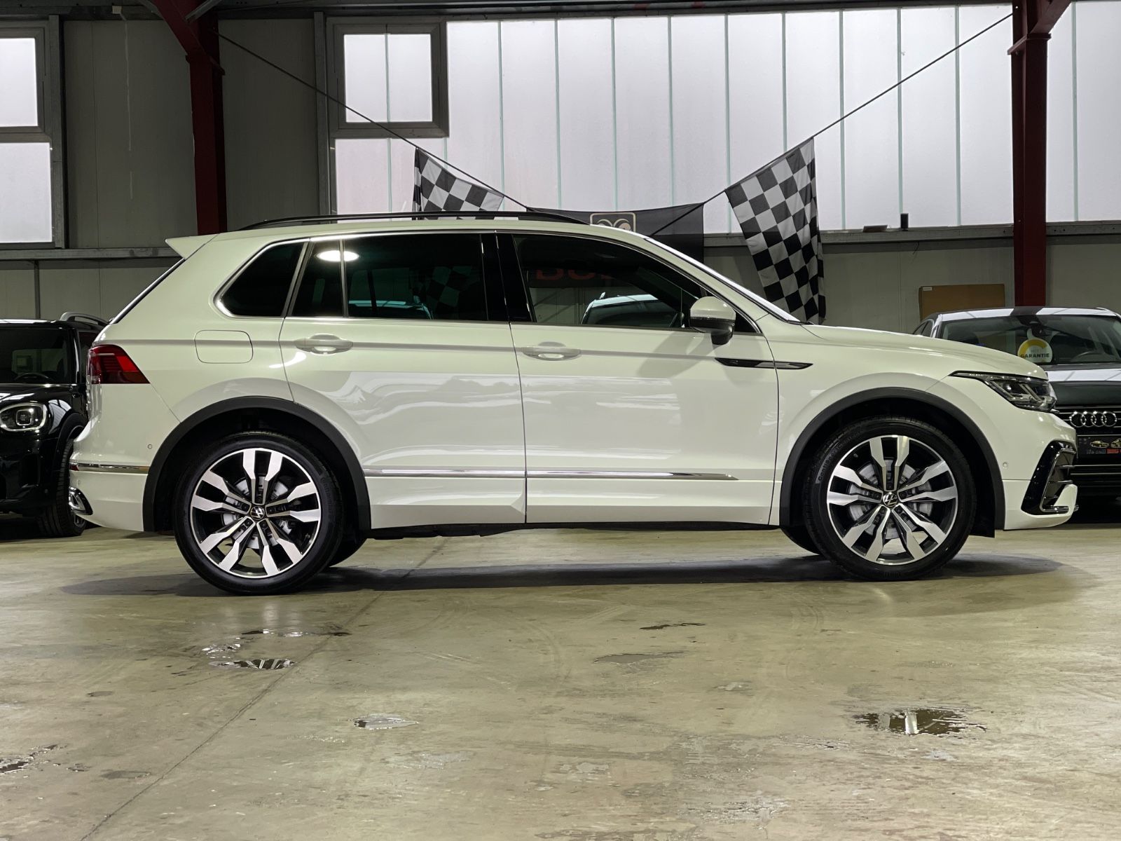 Volkswagen R-LINE 4MOT 245 PS SHZ HINTEN PANO AHK foto 6