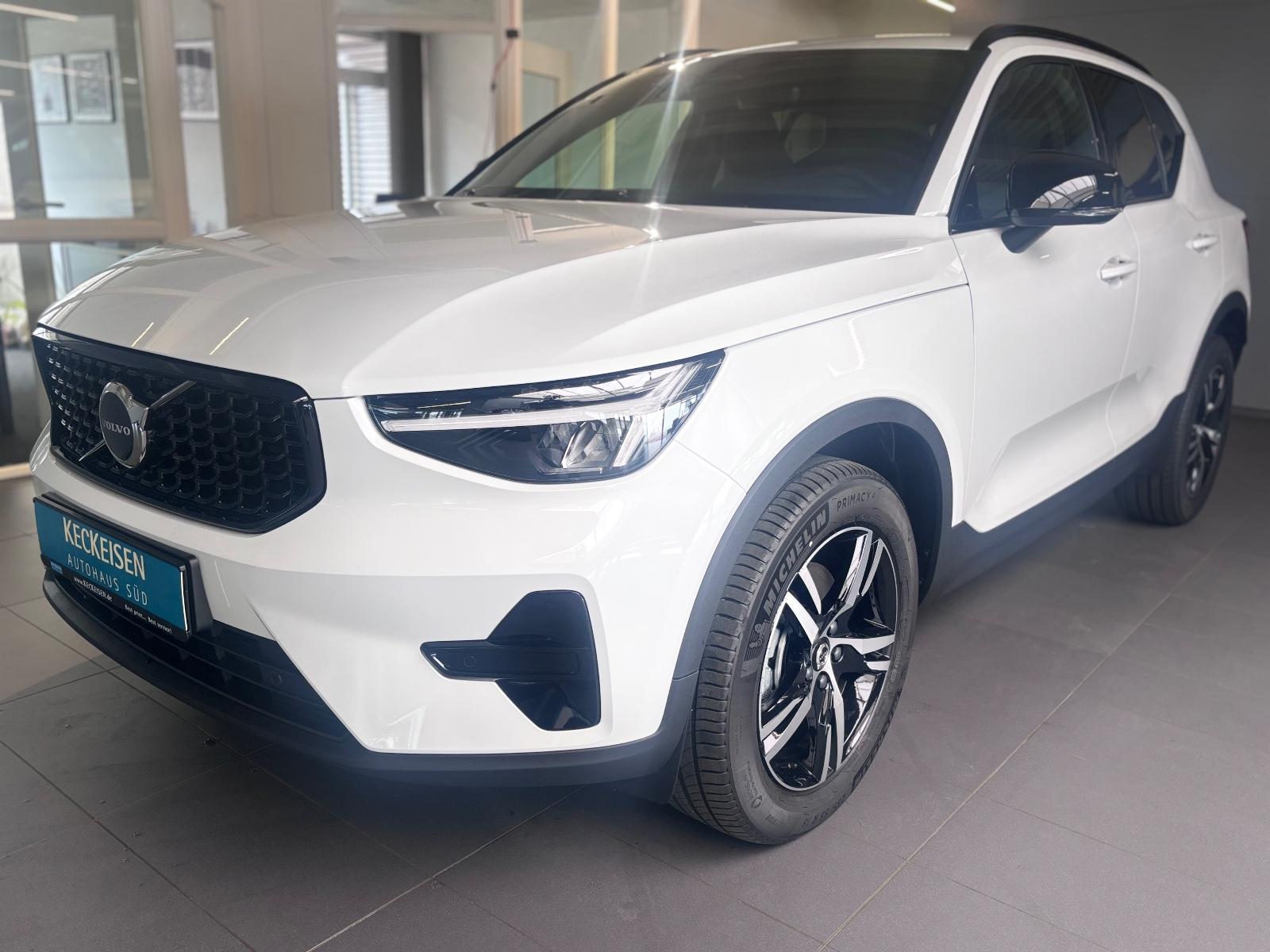 Volvo XC40 B3  PLUS Dark  sofort verfügbar