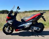 Aprilia SR 300 max, lückenlos scheckheftgepflegt - APRILIA VON 251 BIS 500 CCM