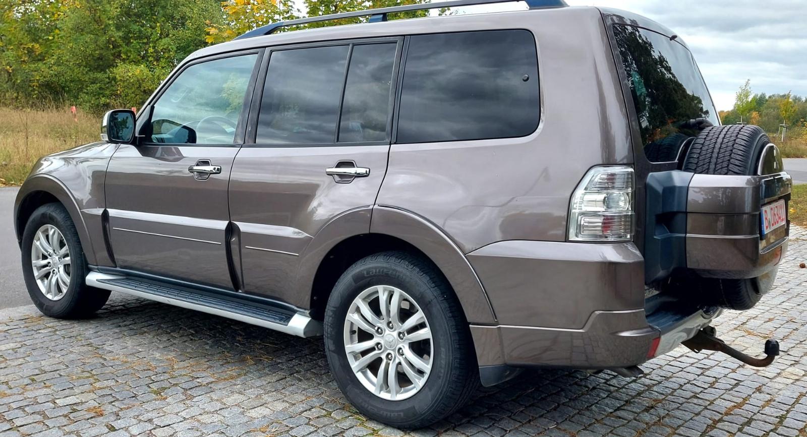 MITSUBISHI PAJERO 3.2 DI-D 200CH EDITION 30