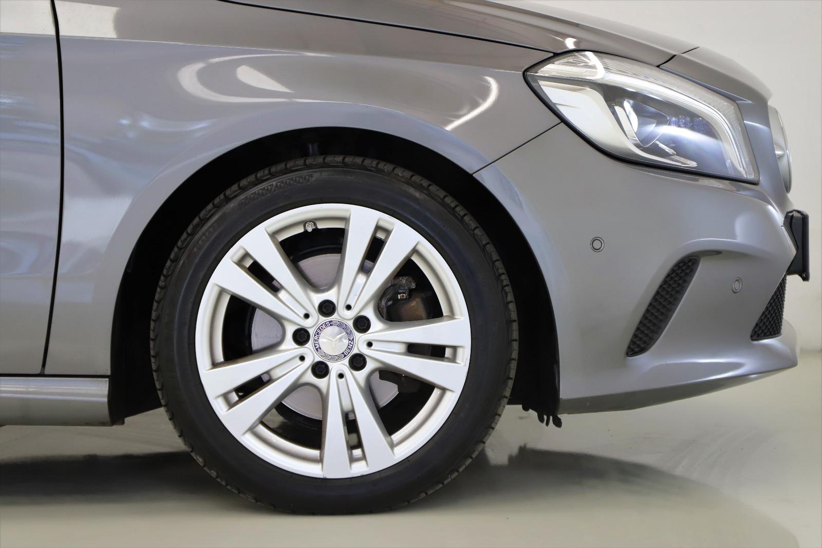 Mercedes-Benz A 200 156PS 7G Standheizung Memory H&K 1. Hand