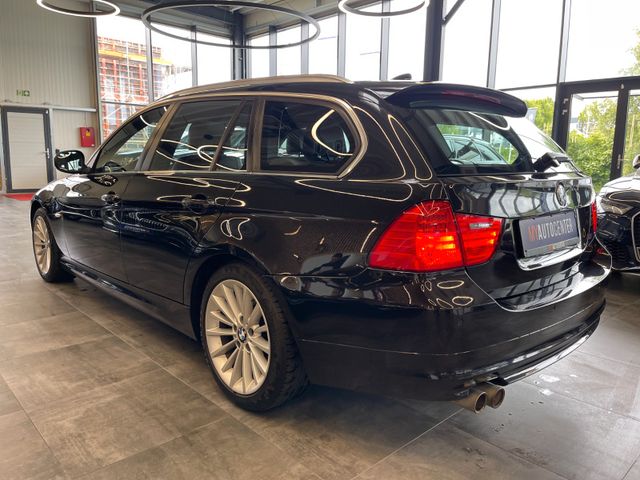 BMW Touring 330d xDrive *PANO*NAVI*PDC*SZHZ*LEDER*