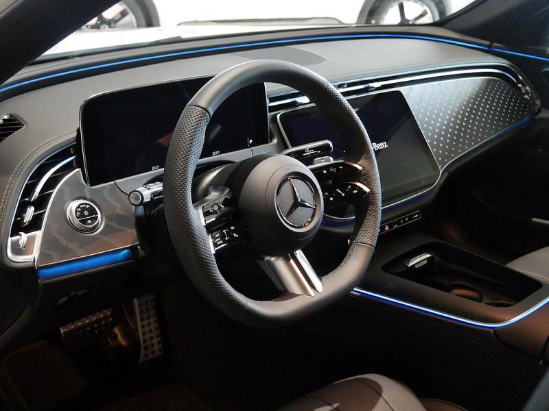 Mercedes-Benz E 220 d Limousine AMG NIGHT MEMO 360 DISTR SPUR