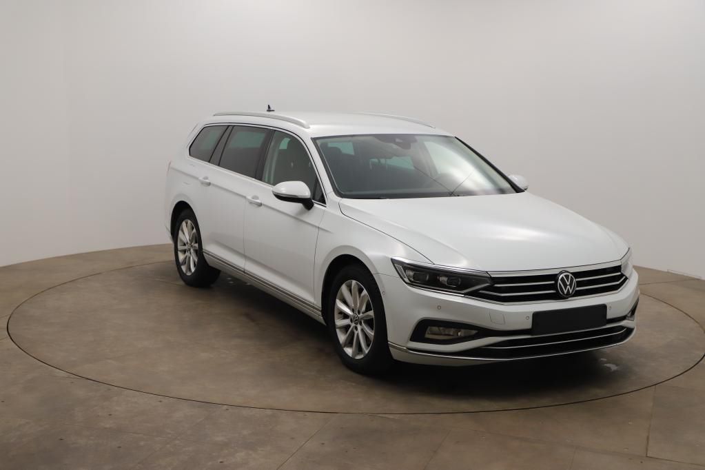 Volkswagen Passat Variant Elegance 2.0 TDI DSG RFK*PDC*Temp