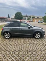 Audi A1 1.4 TFSI S tronic S line Sportback S line - Audi A1: Schiebedach