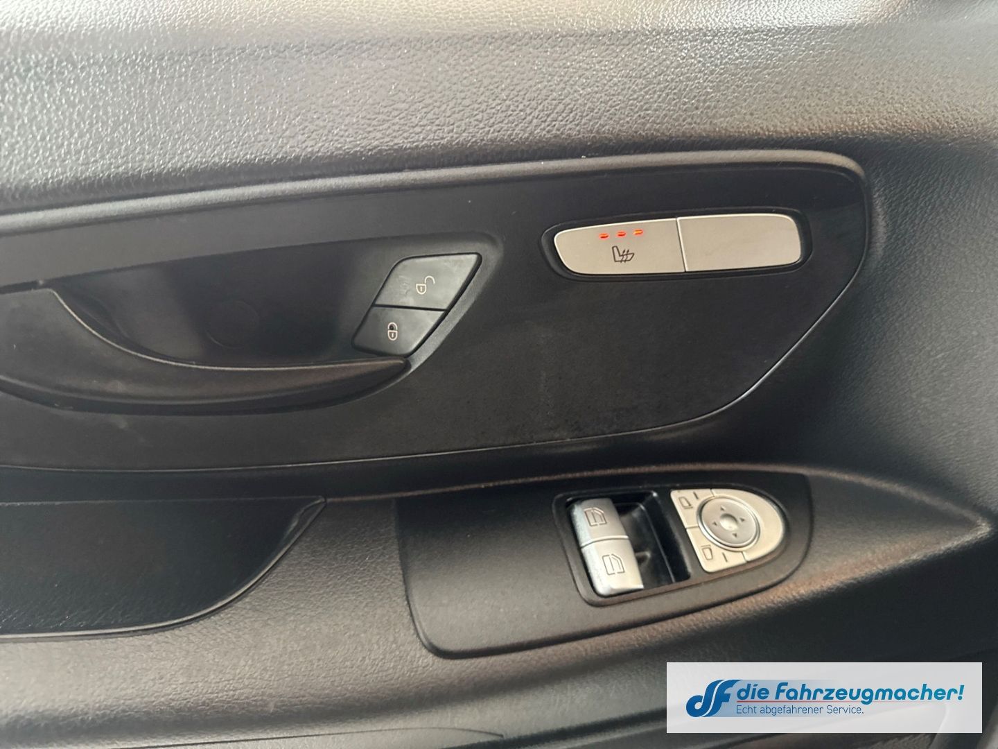 Fahrzeugabbildung Mercedes-Benz Vito Kasten 112 e lang DAB SHZ Rückfahrkam. Notb