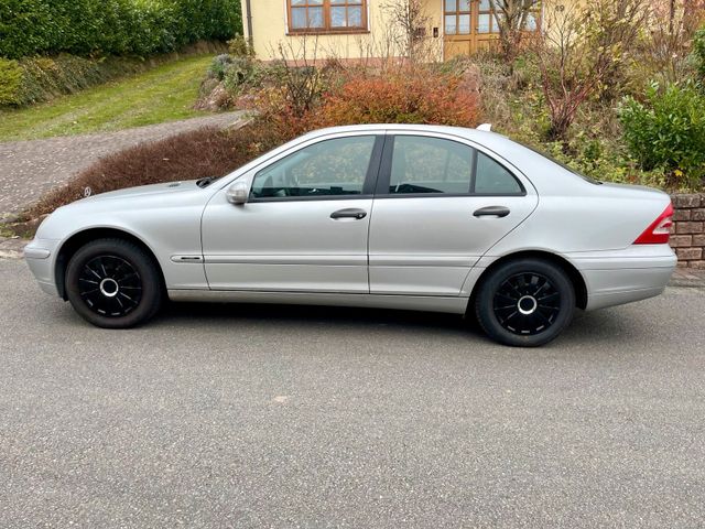 Mercedes-Benz Mercedes C 180 Kompressor mit nagelneuen A...