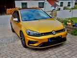 Volkswagen Golf 2.0 TSI DSG 4MOTION R R - : Gelb