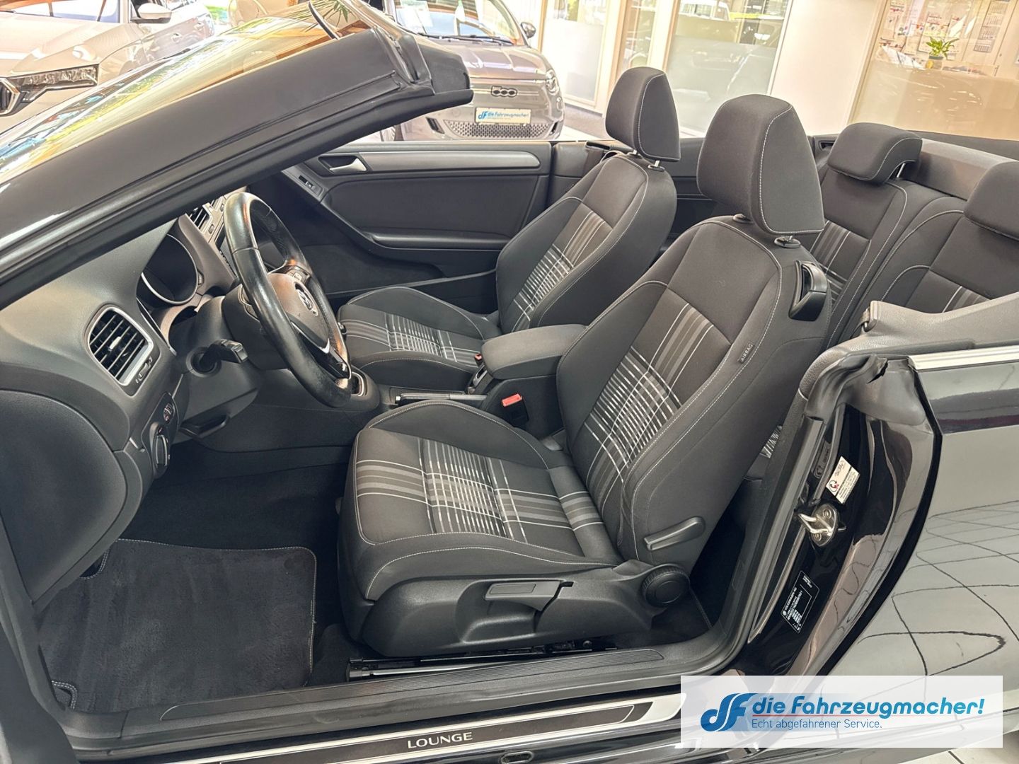 Fahrzeugabbildung Volkswagen Golf VI Cabriolet Lounge BMT Navi Dyn. Kurvenlic