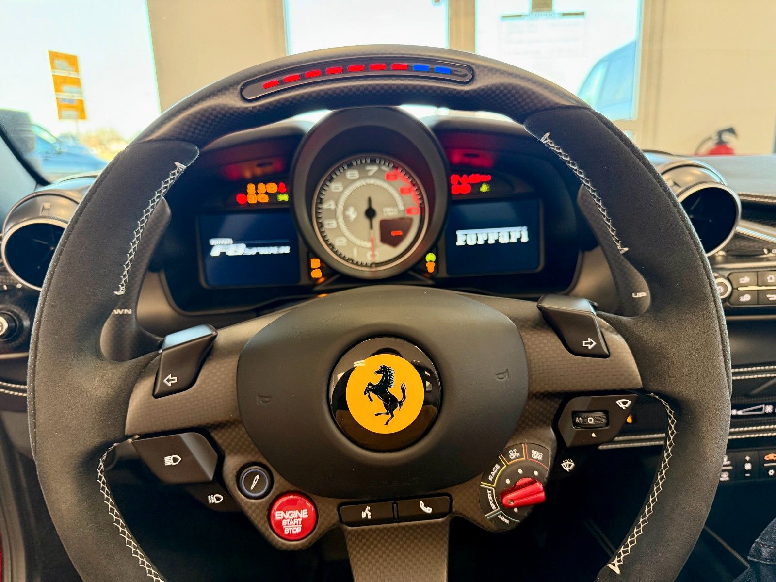 Fahrzeugabbildung Ferrari F8 Spider Carbon Racing Seats/LIFT/LED