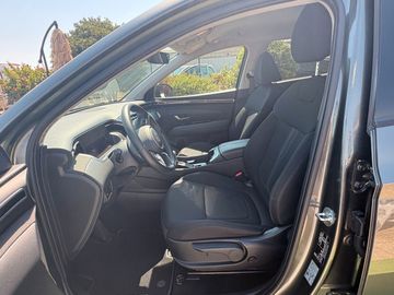 Hyundai TUCSON - 12