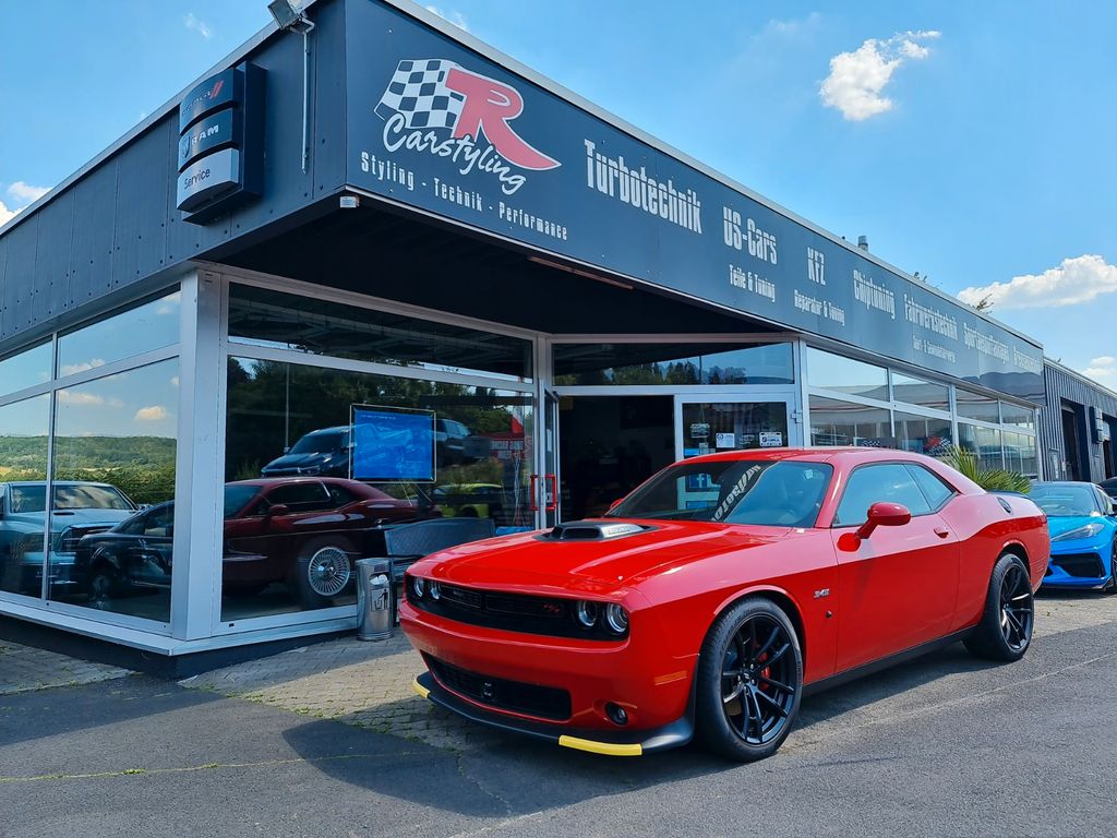 Dodge Challenger