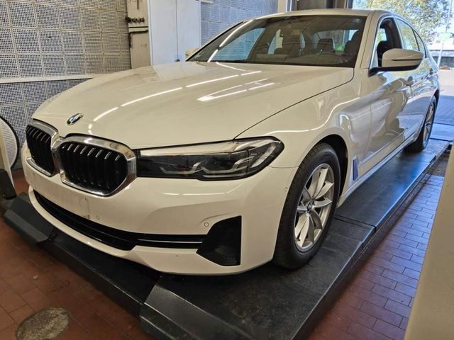 BMW 520d/LED/LEDER/Spotsitze/VIRTUAL/