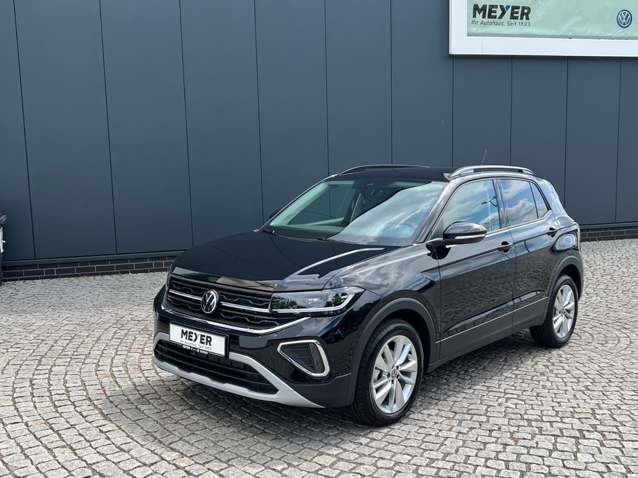 Fahrzeugabbildung Volkswagen T-Cross Life 1.5 TSI DSG *IQ.Light, Ready2Discov