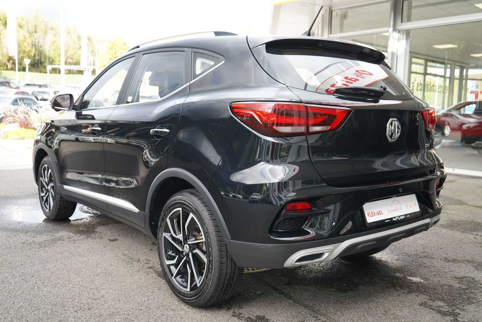 MG ZS