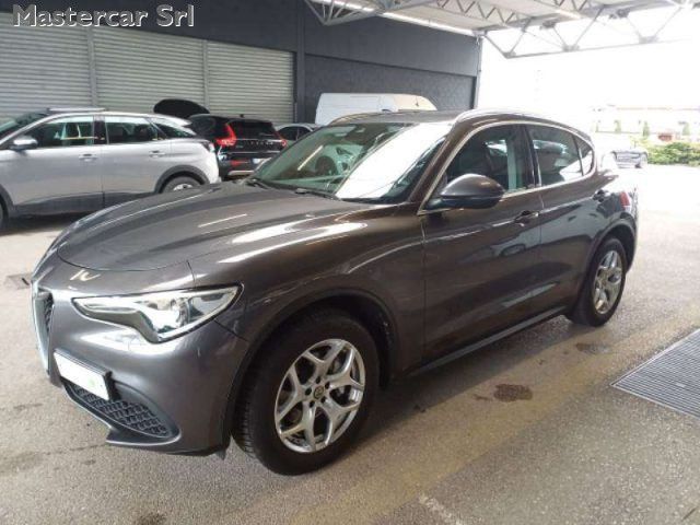 Alfa Romeo ALFA ROMEO Stelvio Stelvio 2.2 td Business Q4 4x imagem 2