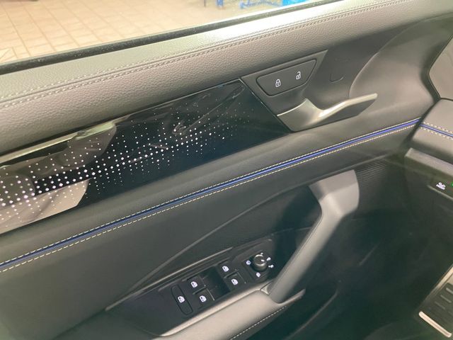 Tiguan R-Line 2.0 TDI DSG AHK PANO NAVI