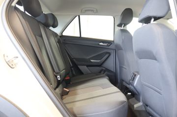 Volkswagen T-Roc 1.5 TSI Life AID+CARPLAY+LED+AHK