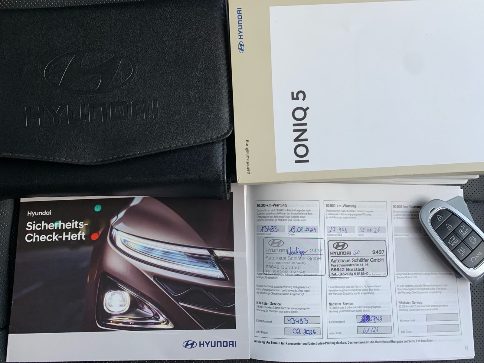 Fahrzeugabbildung Hyundai IONIQ 5 Uniq Elektro 72,6 kWh 4WD AHK 1Hd