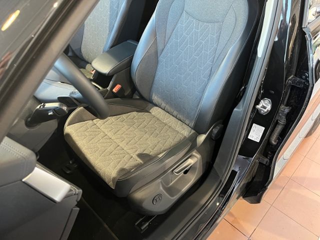 Fahrzeugabbildung Volkswagen Tayron 2.0 TDI DSG LIFE AHK NAVI LED-PLUS GJR