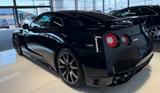 Nissan GT-R 3.8l Black Edition Black Edition 550 PS - Nissan GT-R: Sportwagen