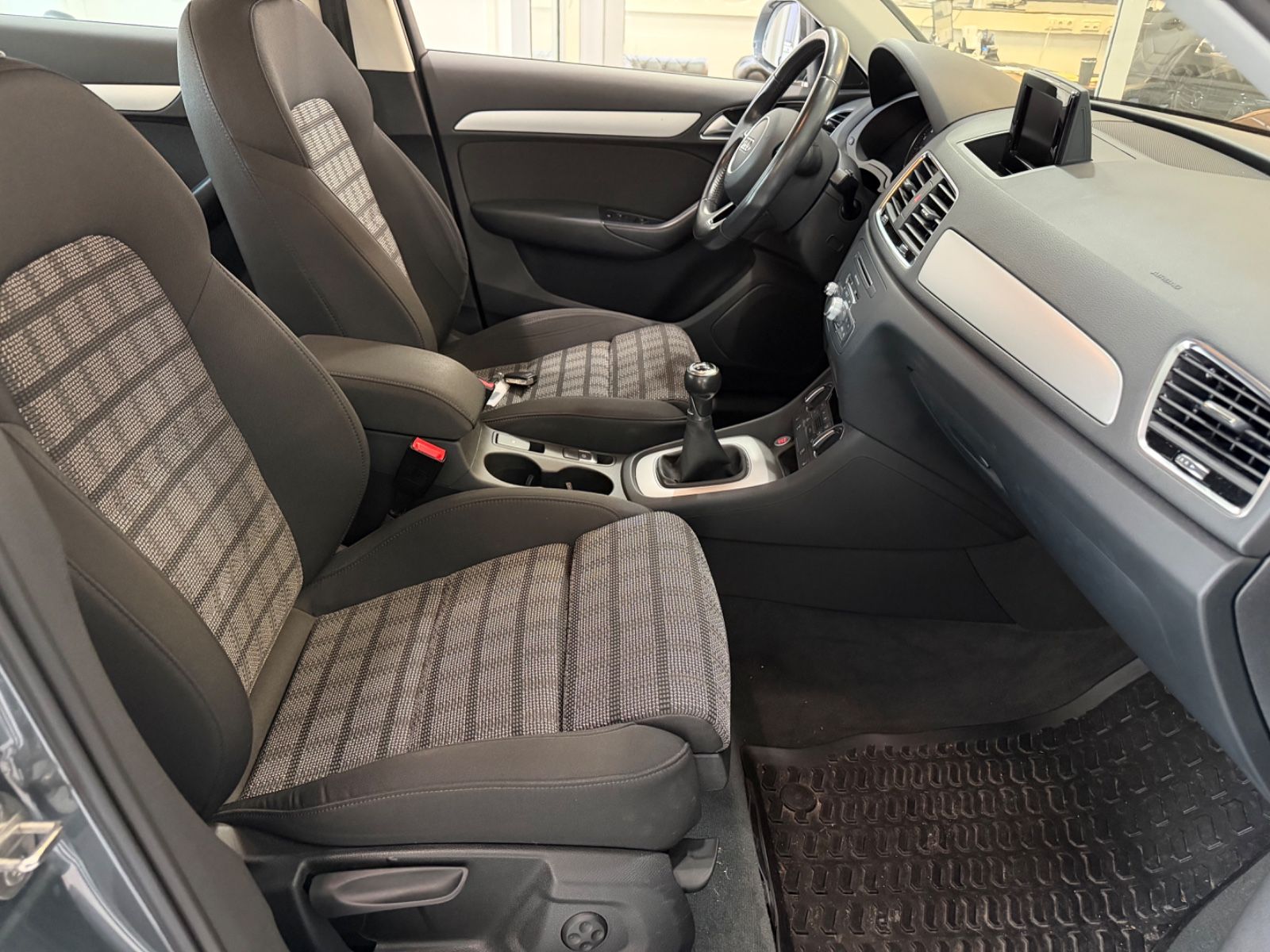 Fahrzeugabbildung Audi Q3 sport