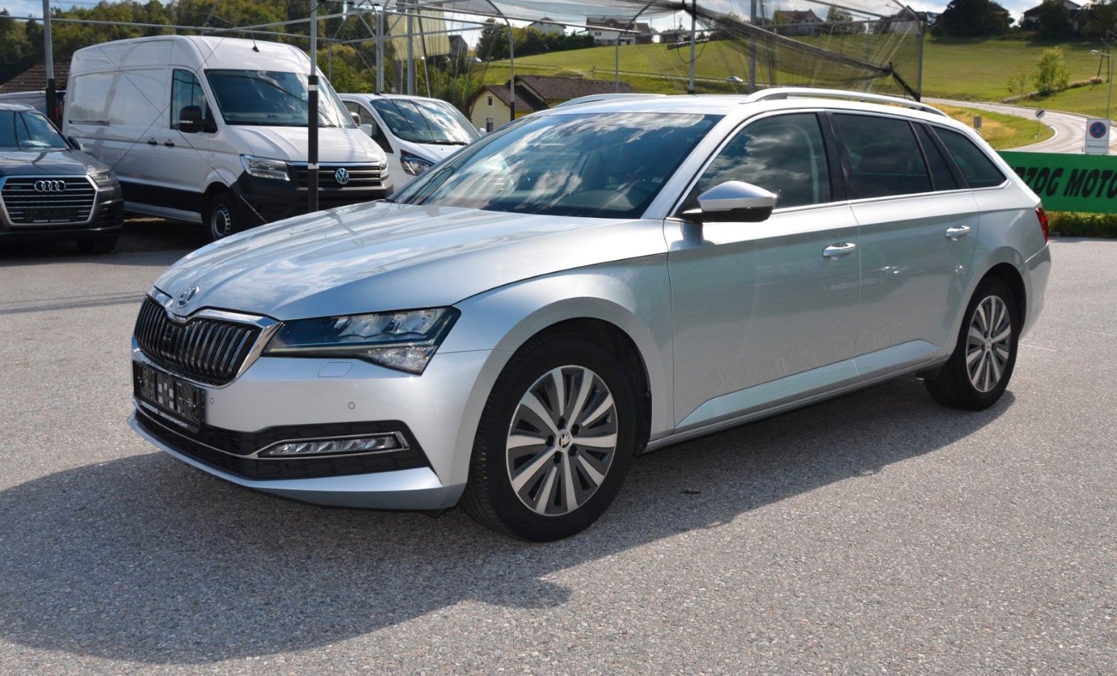 Skoda Superb Kombi 2,0 TDI Style DSG LED EXP:19.870.- imagem 2