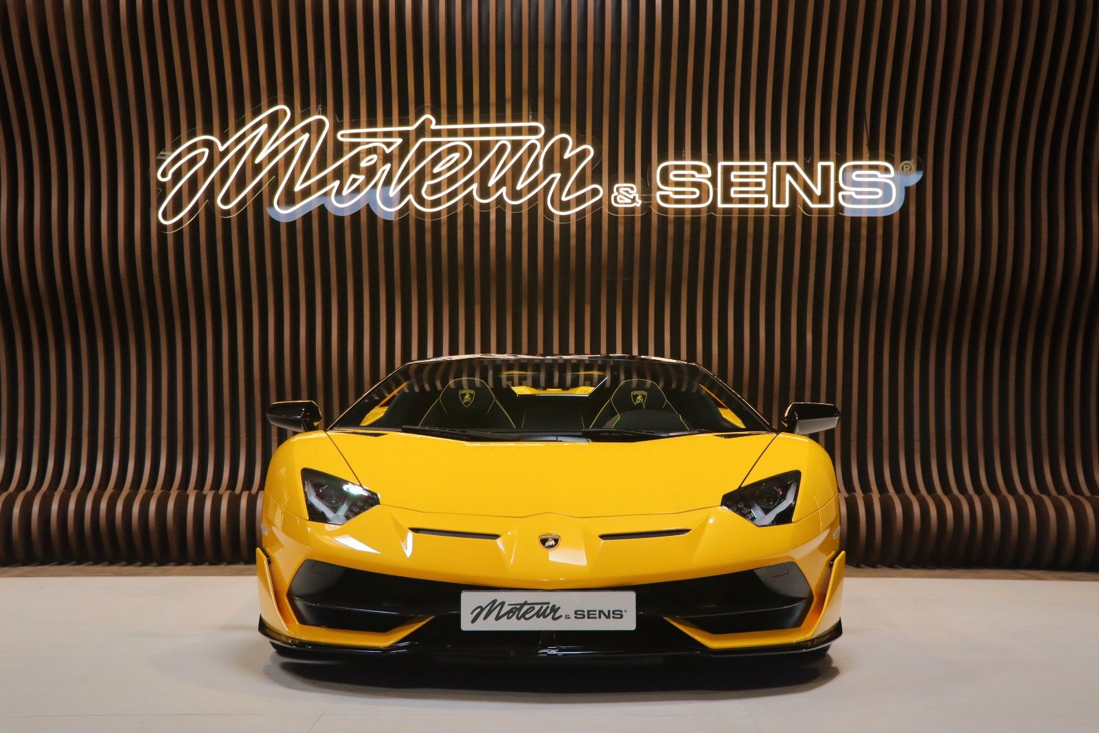 Lamborghini Aventador SVJ Roadster Giallo Orion imagem 3