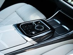 BMW M760 – 21 / 32