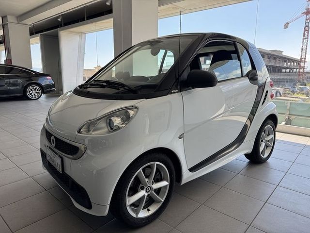 Smart smart fortwo fortwo 1000 52 kW MHD coupé pulse