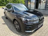 Volkswagen Tiguan 1.5 eTSI R-Line *HARMANK*MATRIX*PANO*AHK* - Volkswagen
