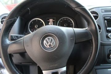 Volkswagen Tiguan - 10