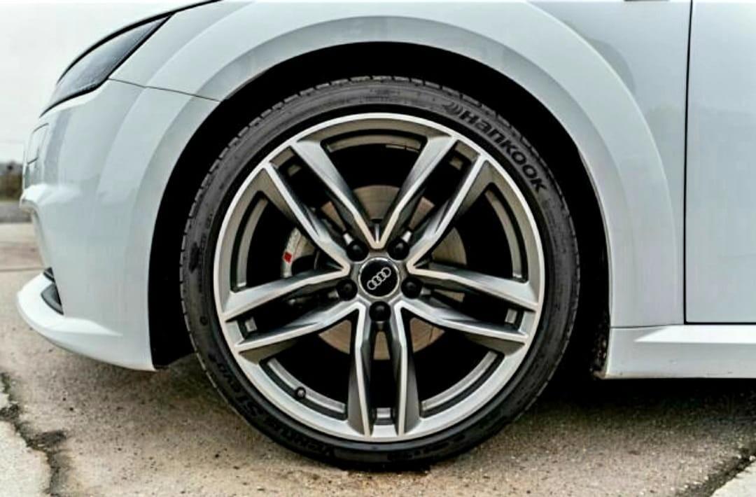 Audi TT Roadster 2.0 TFSI S tronic quattro -