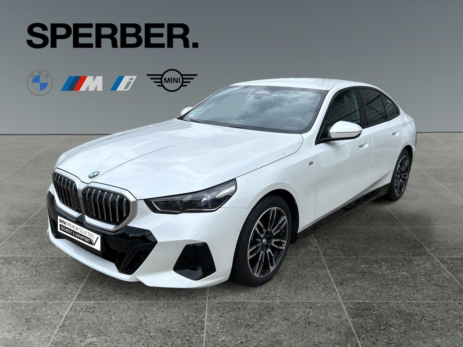 BMW 520d M Sportpaket*AHK*Sitzbelüftung*360 Kamera*
