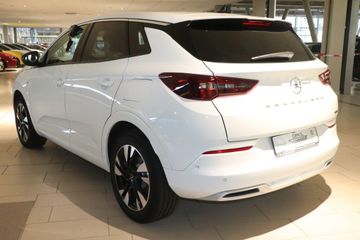 Fotografie des Opel Grandland (X) Grandland Plug-in-Hybrid 1.6 DI AT Elegance