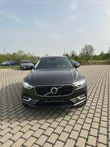 Volvo XC60 Inscription Recharge Plug-In Hybrid AWD - Volvo XC60: Recharge Inscription