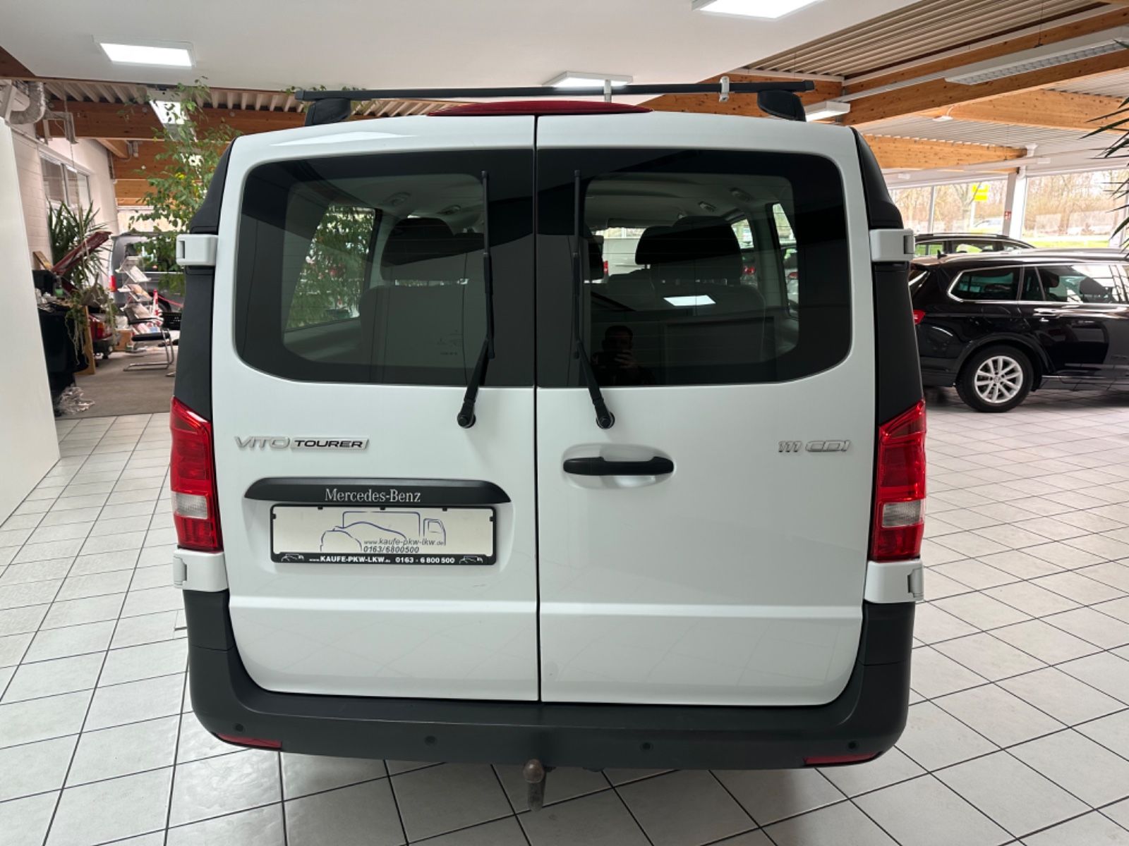 Fahrzeugabbildung Mercedes-Benz Vito Tourer Kombi 111 CDI Pro FWD extralang