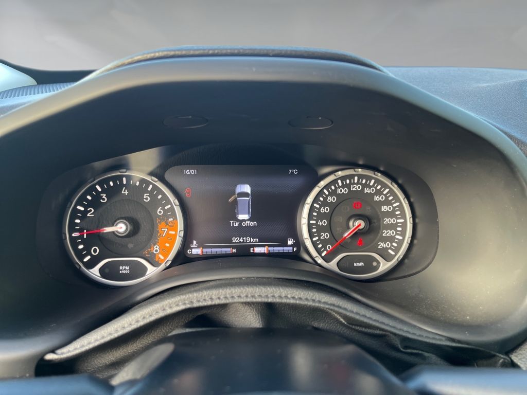Jeep Renegade 1.4 MultiAir Limited – Bild 12