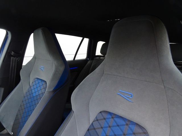 Golf Variant R "Black Style" 4Motion / DCC