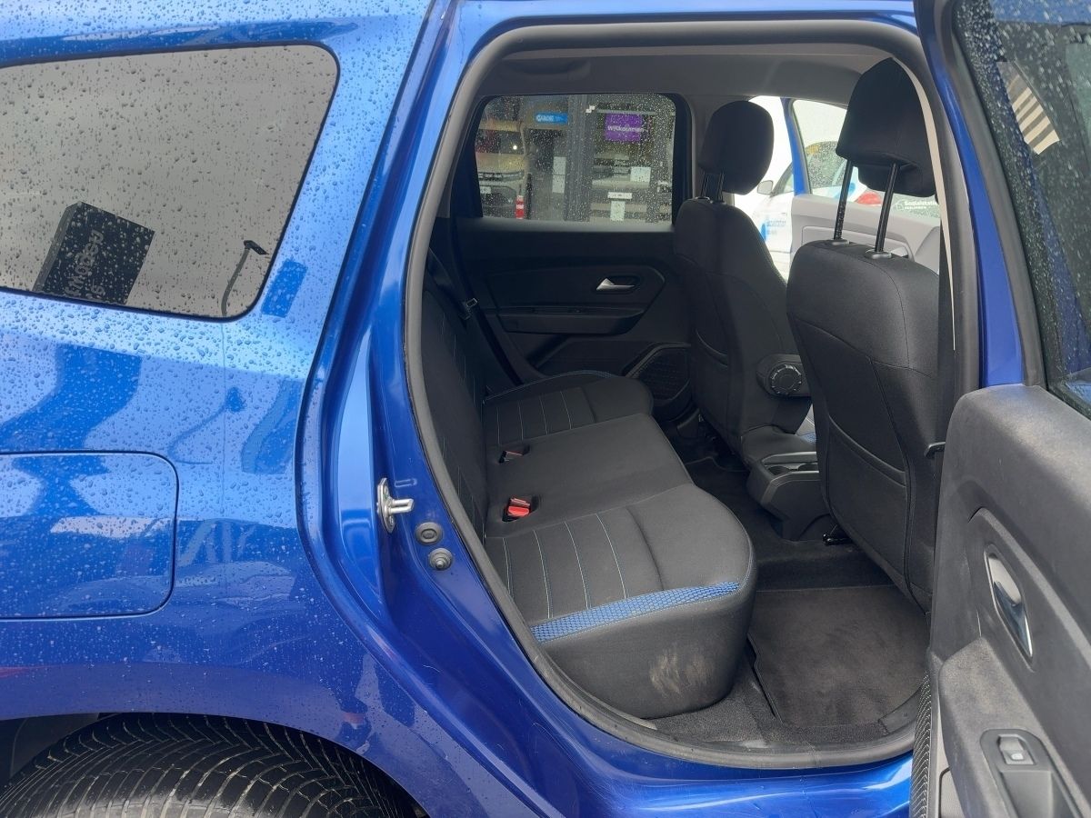 Fahrzeugabbildung Dacia Duster Celebration TCe 150 2WD GPF