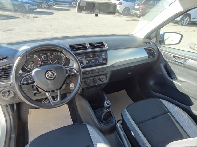 Fahrzeugabbildung Skoda Fabia Combi Ambition/65TKM/1.Hd/PDC/Klima