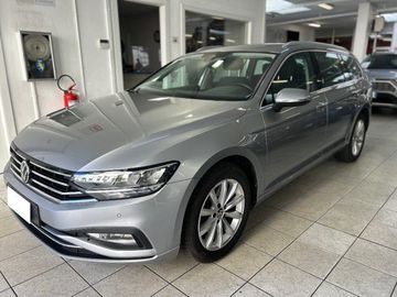 Volkswagen Passat - 2