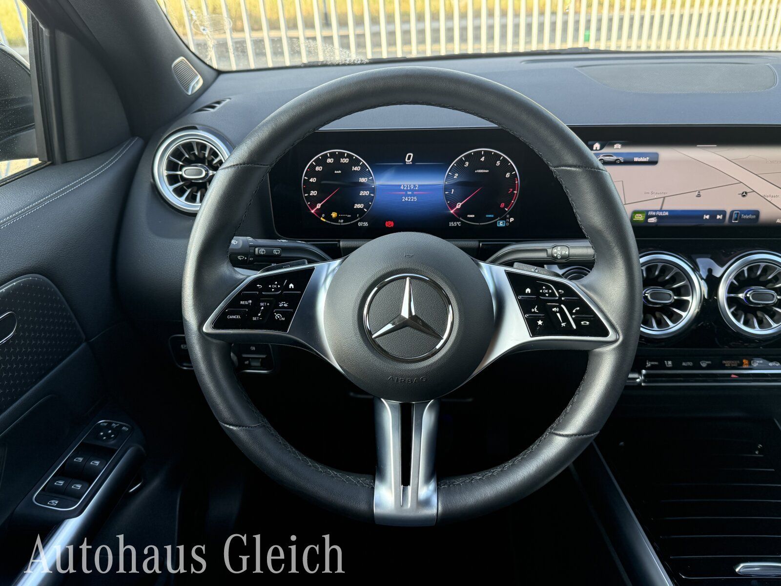 Fahrzeugabbildung Mercedes-Benz GLA 220 Progressive (EURO 6d) Navi/Standheizung