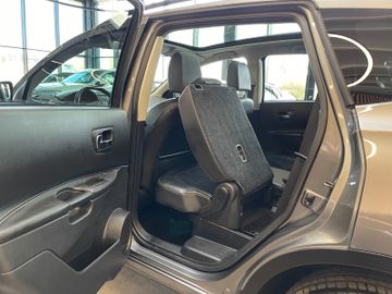 Nissan Qashqai+2 4x4 *7SITZE*PANO*360 KAMERA*XENON*